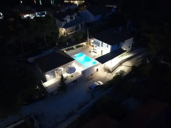 Villa, 6 Yatak Odası, Engellilere Uygun, Balkon