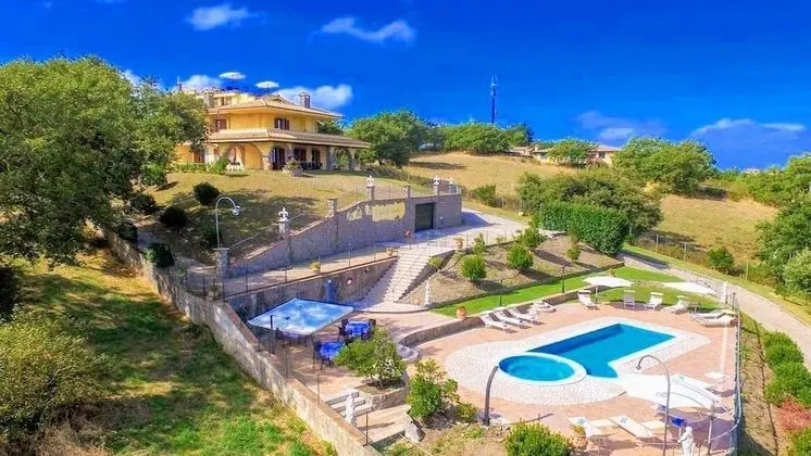 Villa, Birden Çok Yatak Odası, Balkon