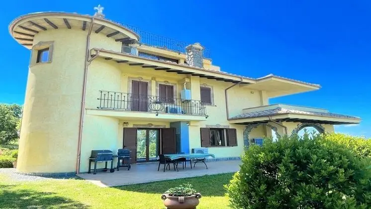Villa, Birden Çok Yatak Odası, Balkon