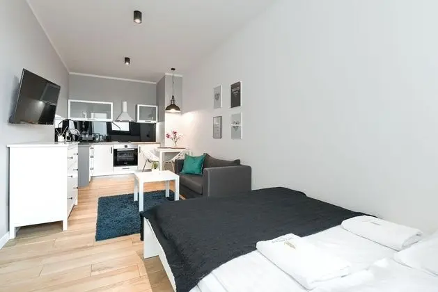 Stüdyo (Raginisa 19 Street)