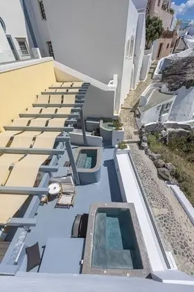 Junior Süit, Sıcak Su Havuzu, Deniz Manzaralı (Caldera View)
