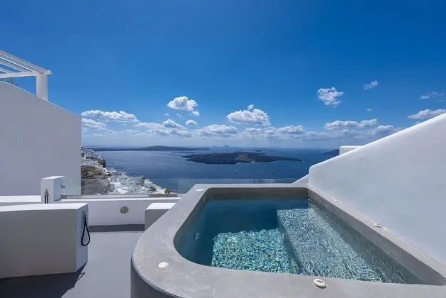 Junior Süit, Sıcak Su Havuzu, Deniz Manzaralı (Caldera View)