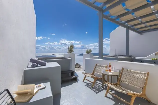 Superior Süit, Sıcak Su Havuzu, Deniz Manzaralı (Caldera View)
