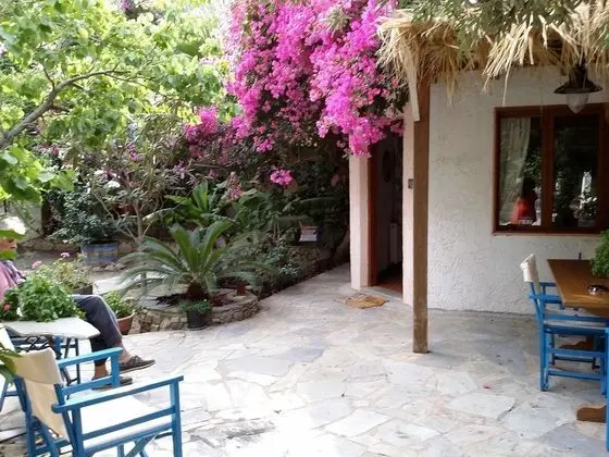 Kır Evi, 1 Büyük (Queen) Boy Yatak