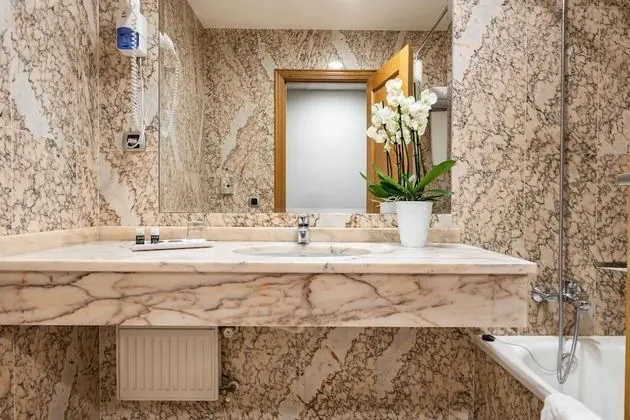 Tek Büyük Yataklı Oda