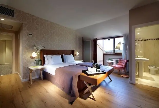 Tek Büyük Yataklı Oda, Teras