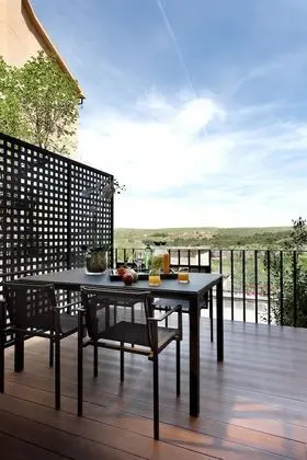 Tek Büyük Yataklı Oda, Teras