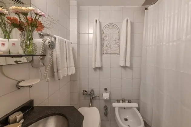 Standard Üç Kişilik Oda