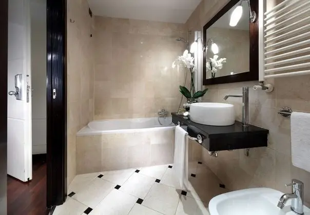 Superior Tek Büyük Yataklı Oda