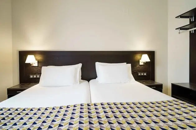 Tek Büyük Yataklı Oda (with Extra Bed)
