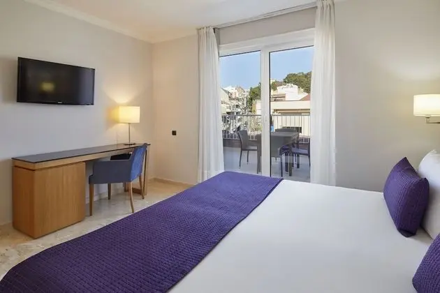 Tek Büyük Yataklı Oda, Teras