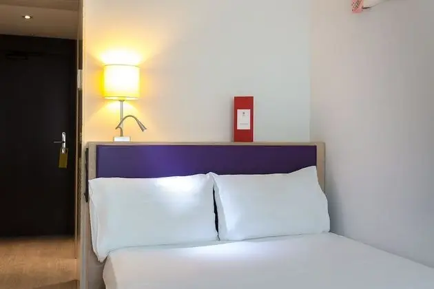 Büyük Yataklı Tek Kişilik Oda (Parking)