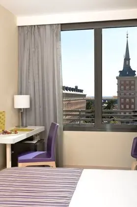 Tek Büyük Yataklı Oda (with extra bed)