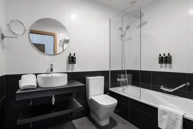 Deluxe Tek Büyük Yataklı Oda (Extra Bed)