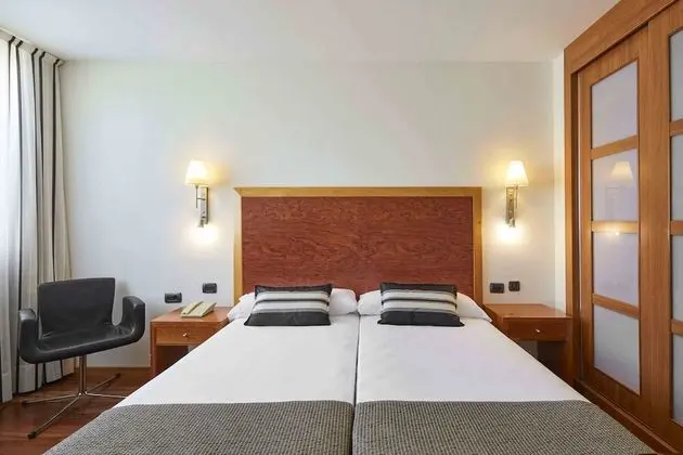 Standard Tek Büyük veya İki Ayrı Yataklı Oda