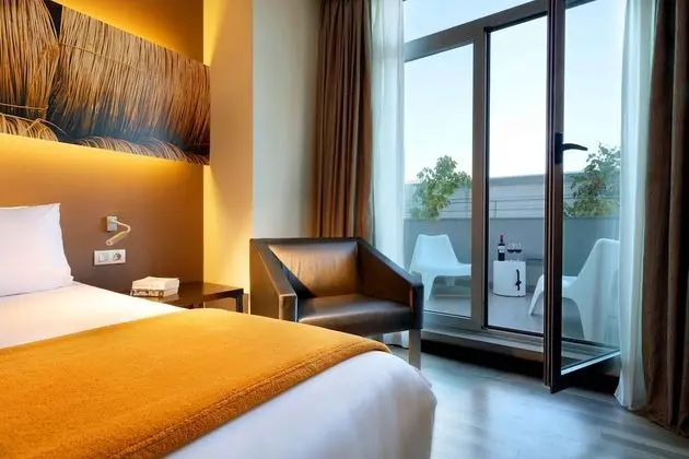 Tek Büyük Yataklı Oda, Teras