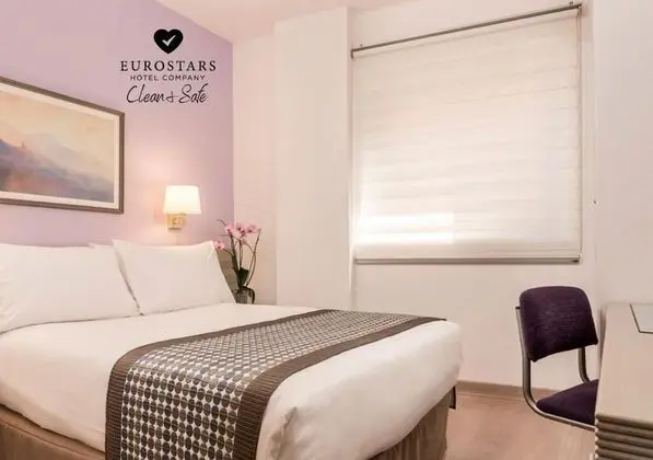 Tek Büyük Yataklı Oda (With Parking)