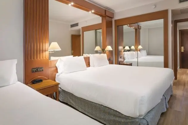 Üç Kişilik Oda (2 adults & 1 child)