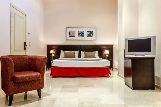 Standard Tek Büyük veya İki Ayrı Yataklı Oda