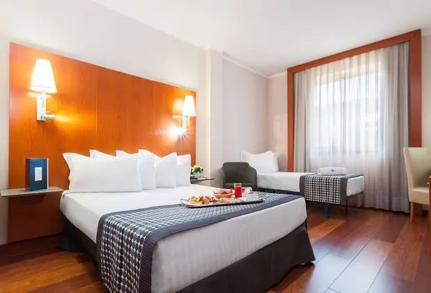 Standard Üç Kişilik Oda (Parking Exterior Incluido)
