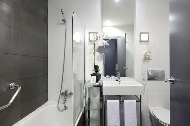 Tek Büyük veya İki Ayrı Yataklı Oda