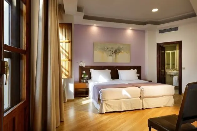 Tek Büyük Yataklı Oda