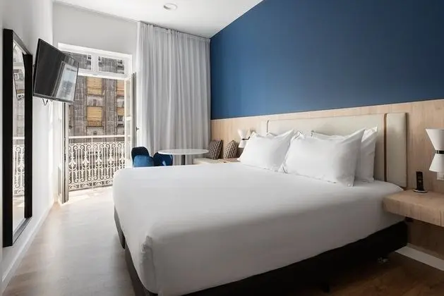 Deluxe Tek Büyük Yataklı Oda, Balkon