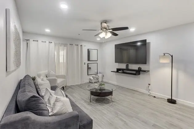 Ev (2 Bedrooms)