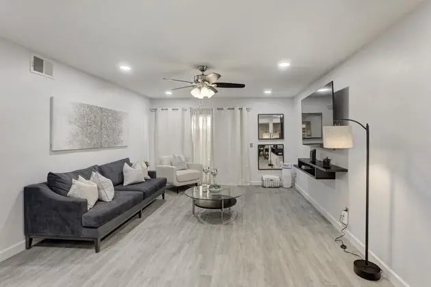 Ev (2 Bedrooms)