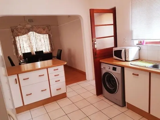 Deluxe Tek Büyük Yataklı Oda, Ortak Banyo