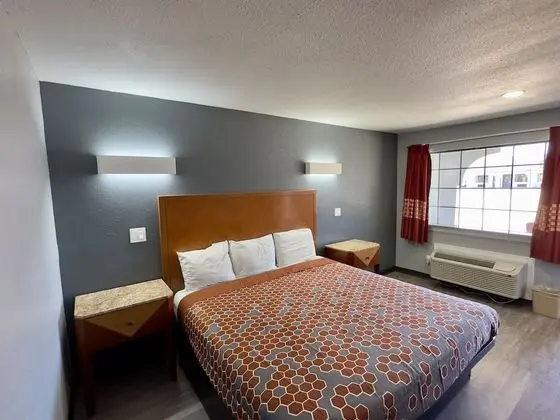 Oda, 1 En Büyük (King) Boy Yatak, Sigara İçilmez (room layout subject to availability)