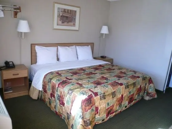 King Room, 1 King Bed, Non Smoking