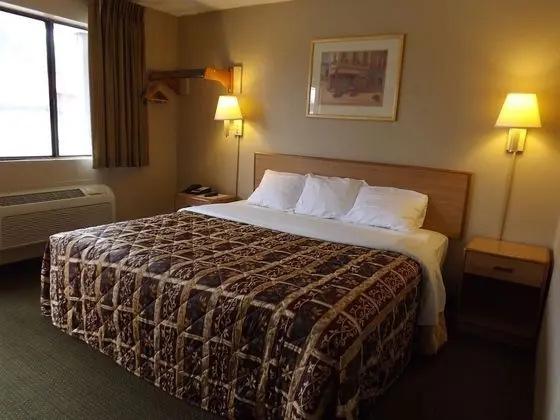 King Room, 1 King Bed, Non Smoking