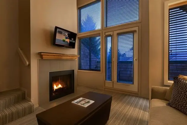 Çatı Katı (Loft), 1 Büyük (Queen) Boy Yatak