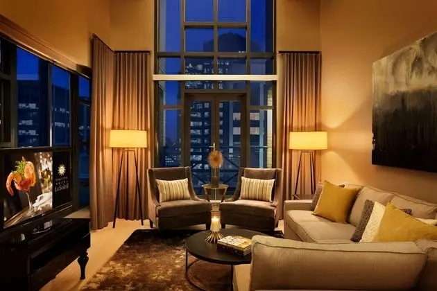 Senior Çatı Katı Süiti (Penthouse), Birden Çok Yatak