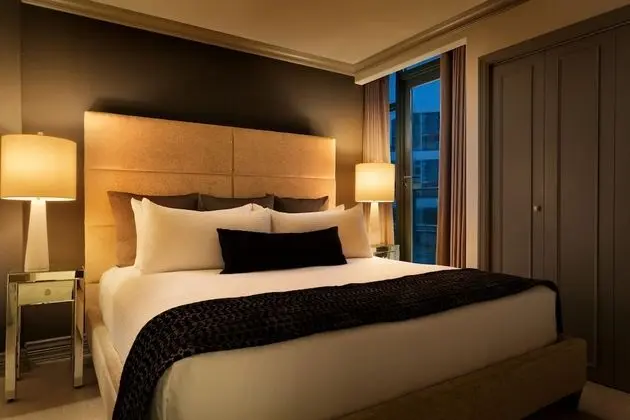Senior Çatı Katı Süiti (Penthouse), Birden Çok Yatak