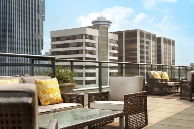 Senior Çatı Katı Süiti (Penthouse), Birden Çok Yatak