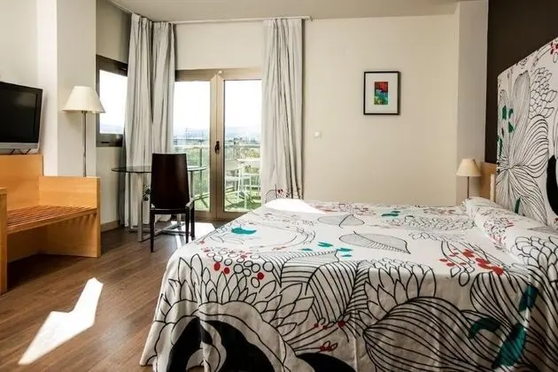 Economy Tek Büyük veya İki Ayrı Yataklı Oda