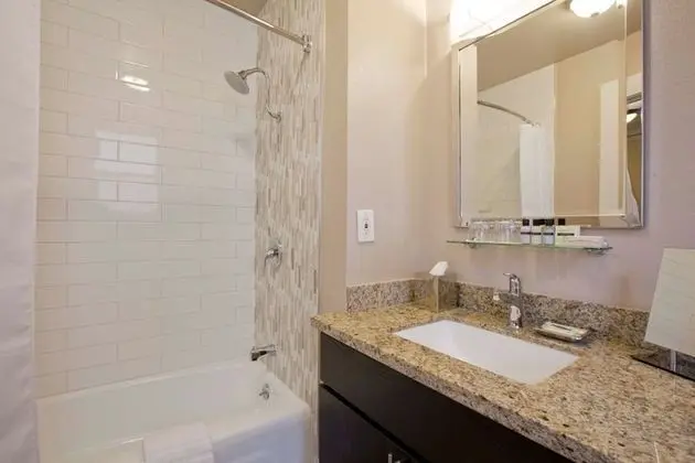 Executive Oda, 1 Büyük (Queen) Boy Yatak