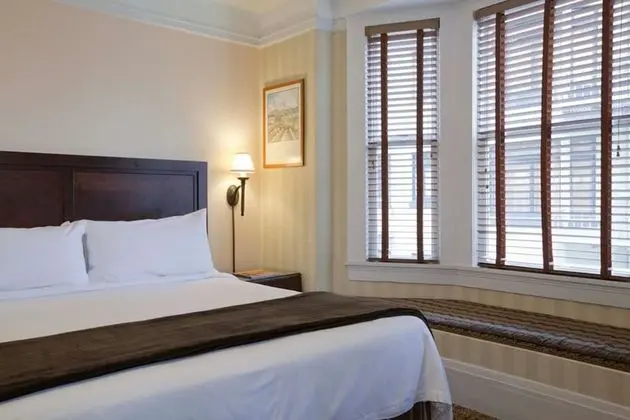 Executive Oda, 1 En Büyük (King) Boy Yatak