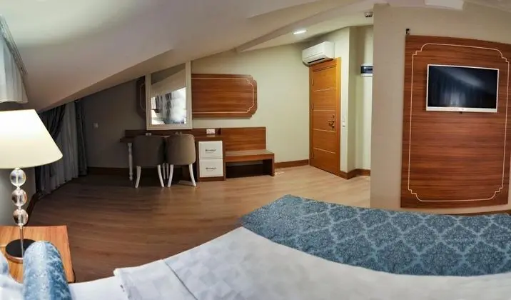 Aile Odası, Şehir Manzaralı