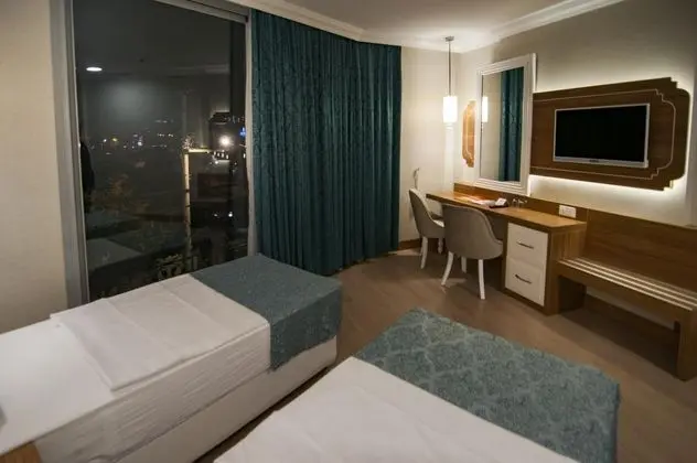 Standart Oda, Şehir Manzaralı