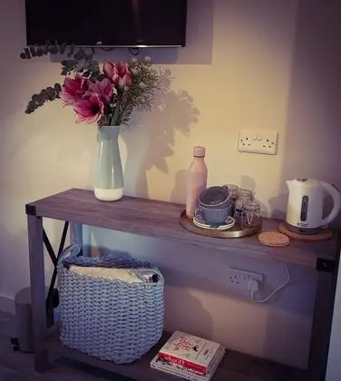 Deluxe Tek Büyük Yataklı Oda, Banyolu/Duşlu (Room 3 )