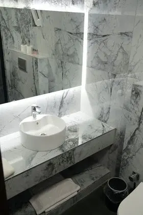Deluxe Tek Büyük veya İki Ayrı Yataklı Oda