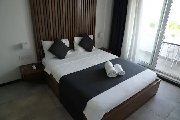 Luxury Tek Büyük Yataklı Oda
