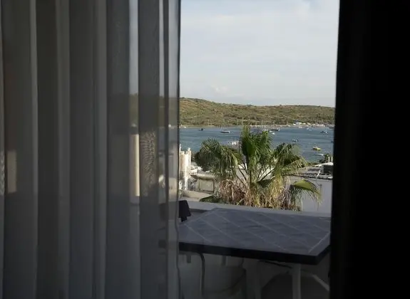 Luxury Tek Büyük Yataklı Oda