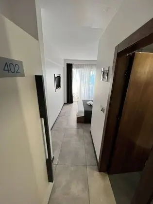 Luxury Tek Büyük Yataklı Oda