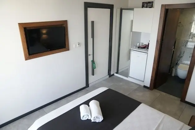 Luxury Tek Büyük Yataklı Oda
