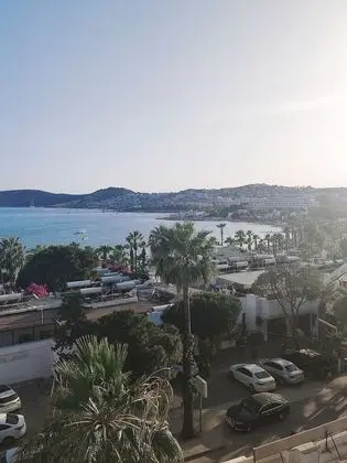 Luxury Tek Büyük Yataklı Oda