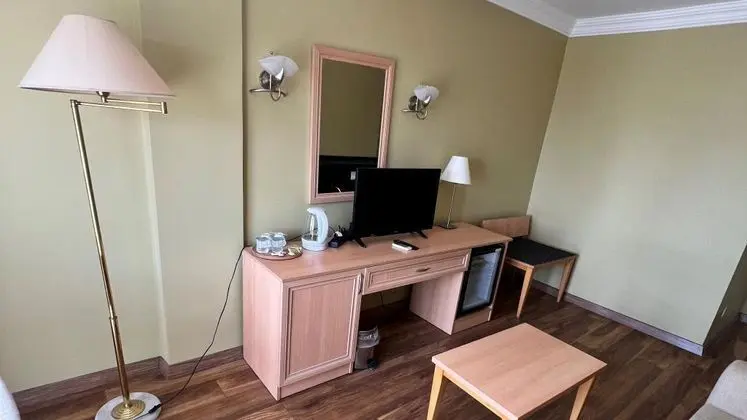 Aile Suiti, Kısmi Deniz Manzaralı, Fransız Balkonlu